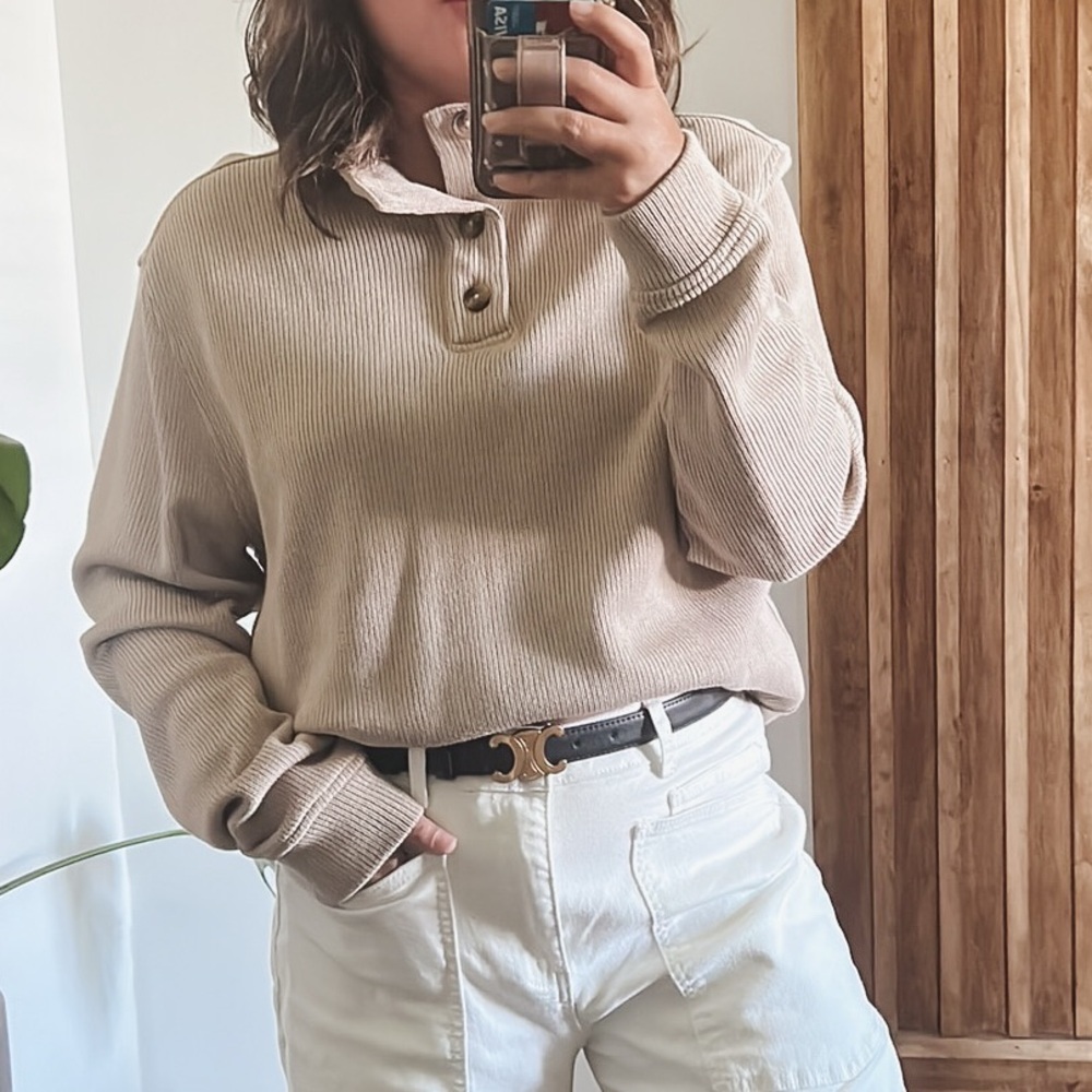 Hawker Rye Ribbed Buttoned Cotton blend Front Unisex Sweater. Size L